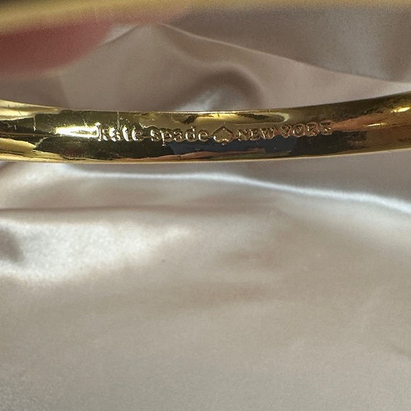 EUC - Kate Spade New York Black Spot The Spade Bangle - Picture 9 of 11